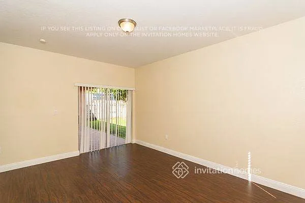 8723 NW 142nd Ln — Photo 17