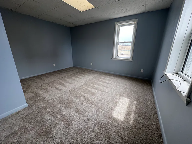 204 W Washington St #2 — Photo 9