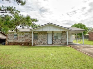 104 B St, Spiro, OK 74959