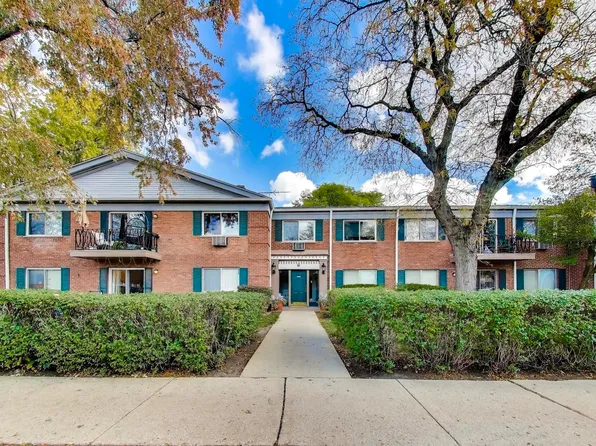2303 S Goebbert Rd #A109, Arlington Heights, IL 60005