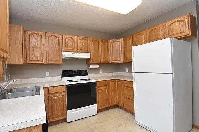 picture before new appliances are in