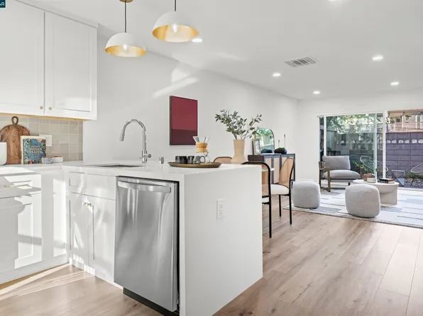 1411 Creekside Dr APT 7, Walnut Creek, CA 94596