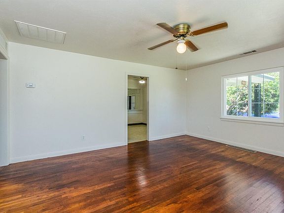 4th image of 908 W Cortland Ave