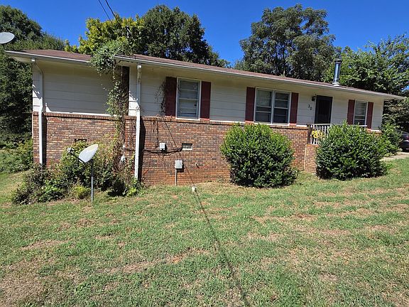3rd image of 30 Hillcrest Dr