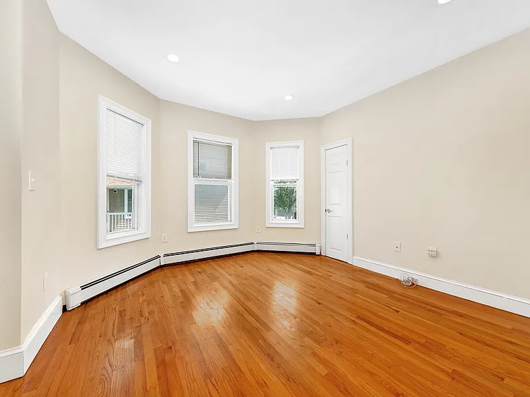 9-11 Winter Hill Rd #1 — Photo 15