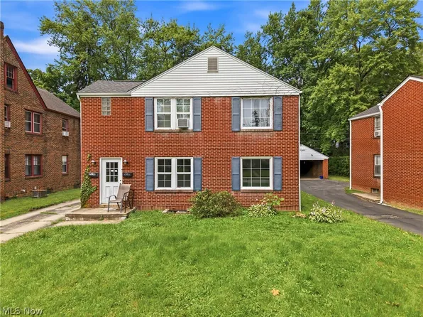 4230 Chester Dr, Youngstown, OH 44512