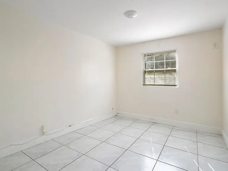 6130 Edwards Rd — Photo 9