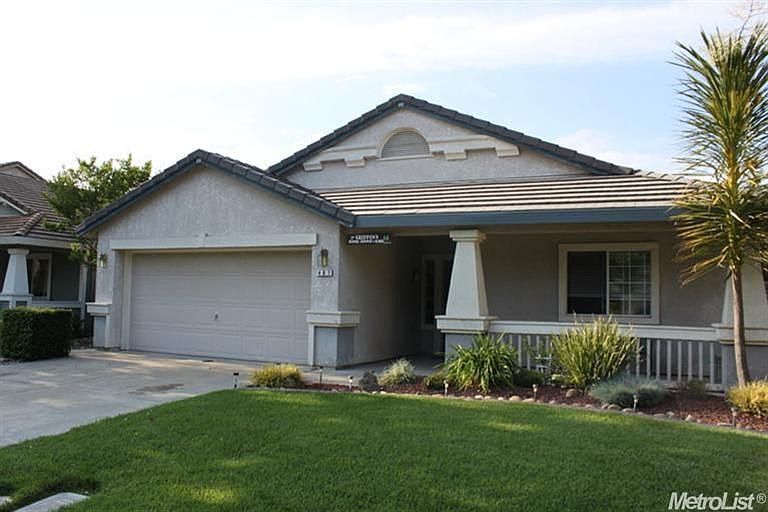1st image of 467 Mockingbird Dr
