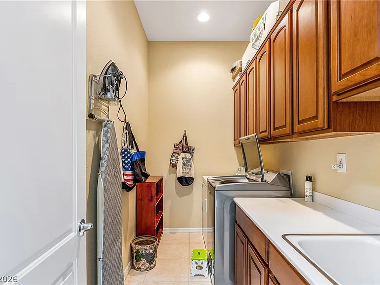 2611 Savannah Springs Ave — Photo 28