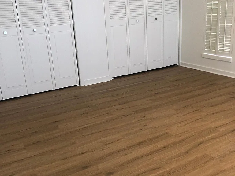 2102 Emerson St — Photo 8