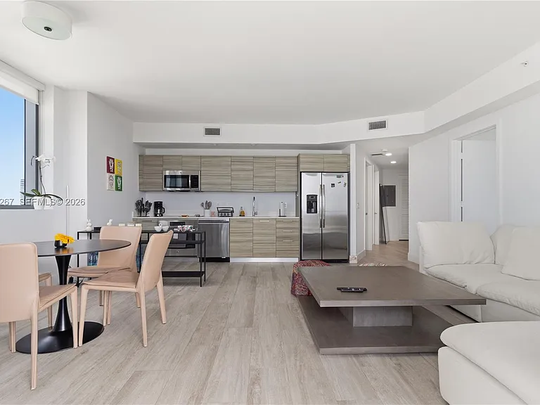 121 NE 34th St #2109 — Photo 2