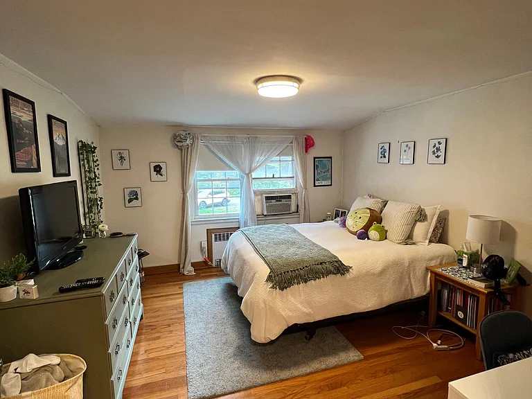 94 Sleeping Giant Dr — Photo 13