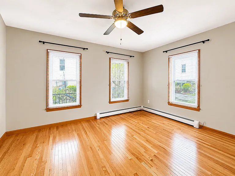 210 Walnut St #1 — Photo 4