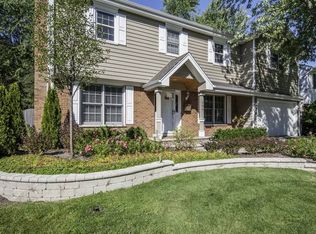 794 Kenilworth Ave, Glen Ellyn, IL 60137