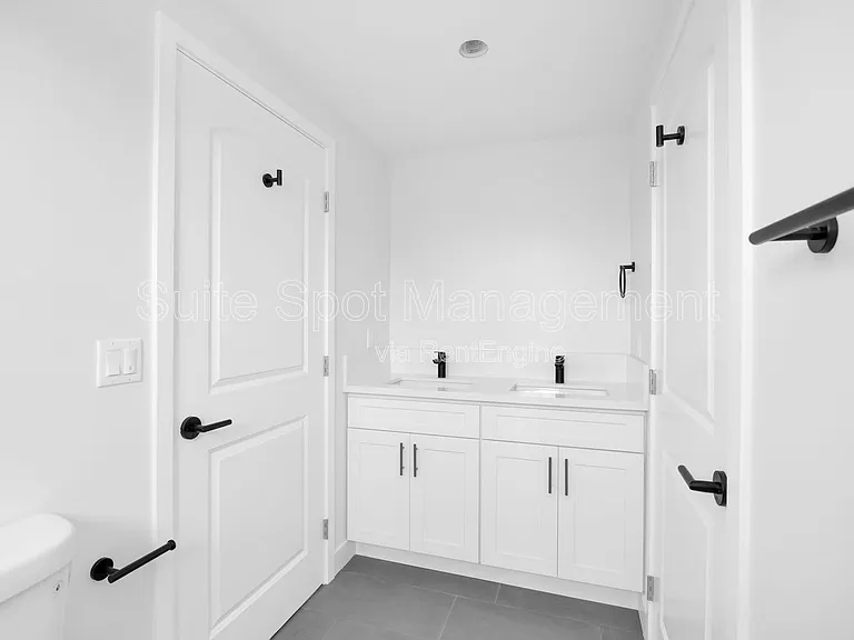 1603 Vuelta Grande Ave #1607-A3 — Photo 14