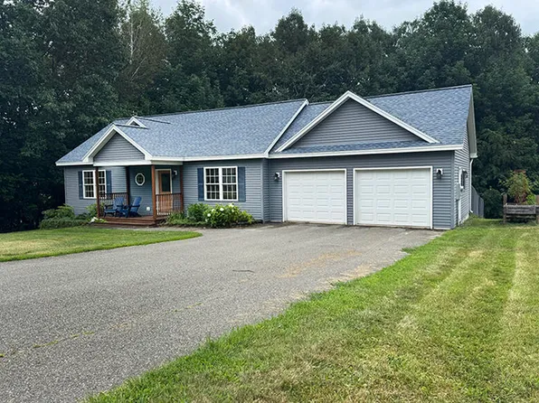 25 Howard Circle, Sidney, ME 04330
