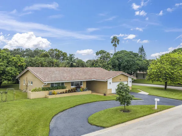 992 NW 83RD Drive, Coral Springs, FL 33071