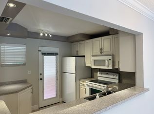 403 NW 68th Ave APT 202, Plantation, FL 33317