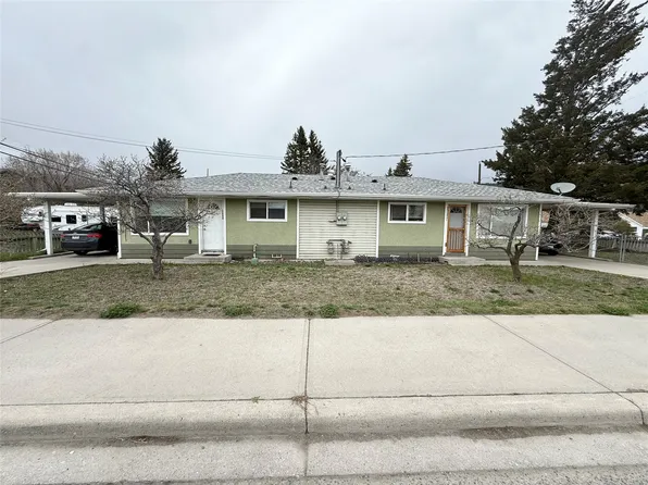 2099 Blair St, Merritt, BC V1K 1R6