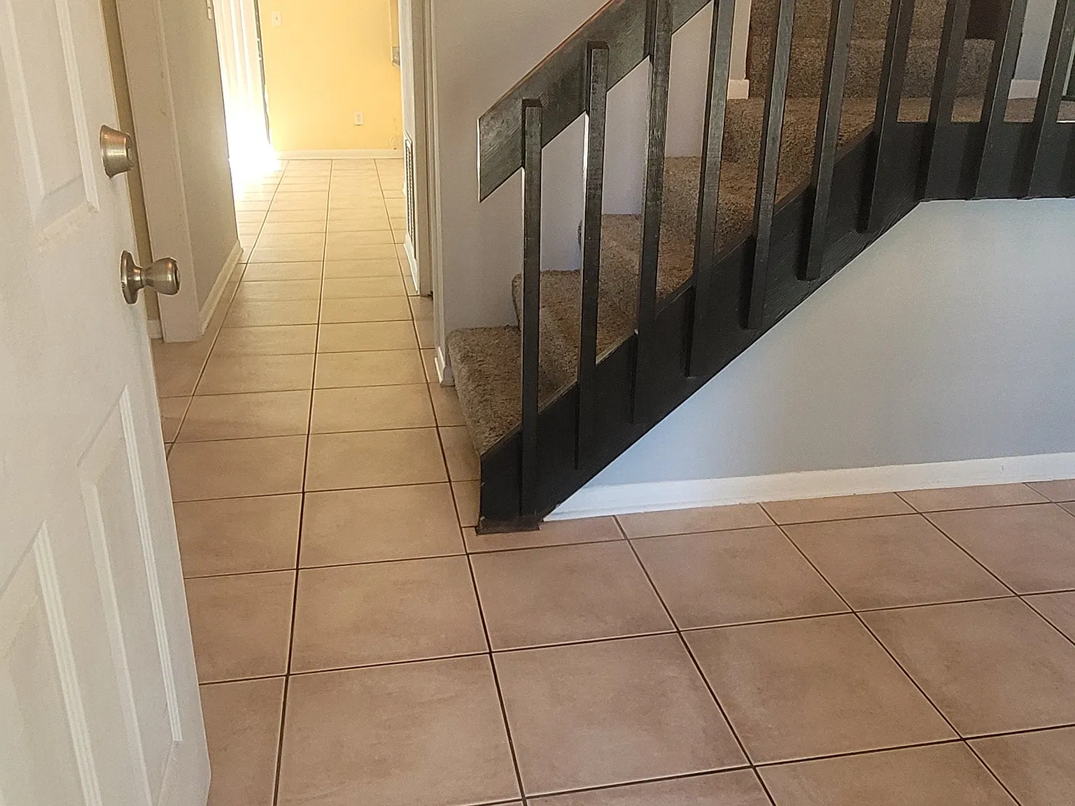4 bed, 2.5 bath, 1879 sqft, $2,500 — Photo 4