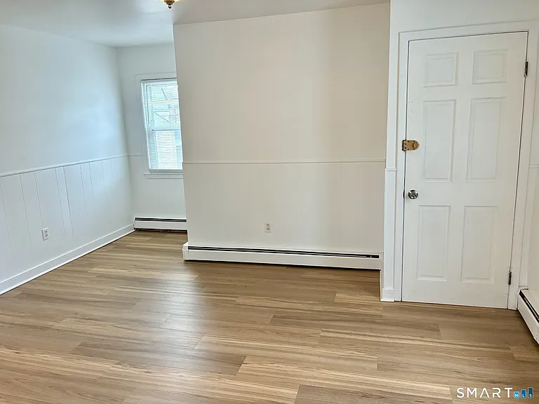 658 Beechmont Ave — Photo 7