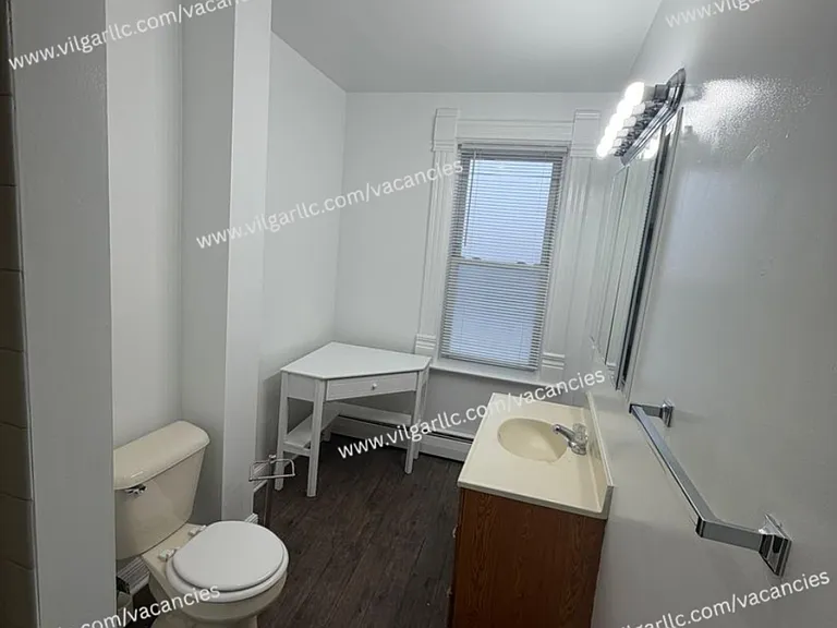 136 Matteson St — Photo 12