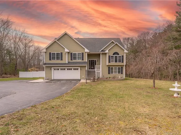 255 Breakneck Hill Road, Killingly, CT 06241