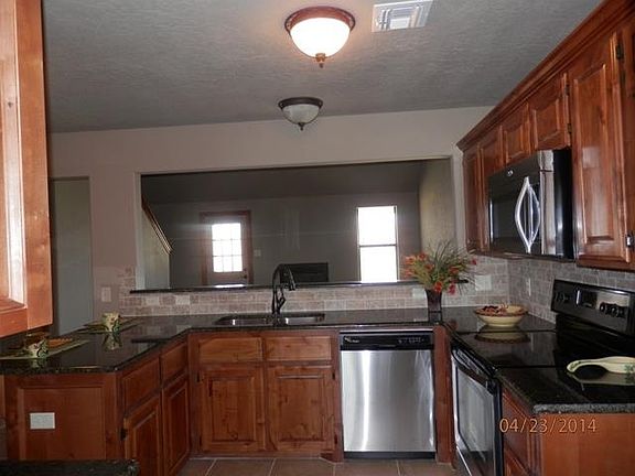 3rd image of 5415 NW King Richard Ave