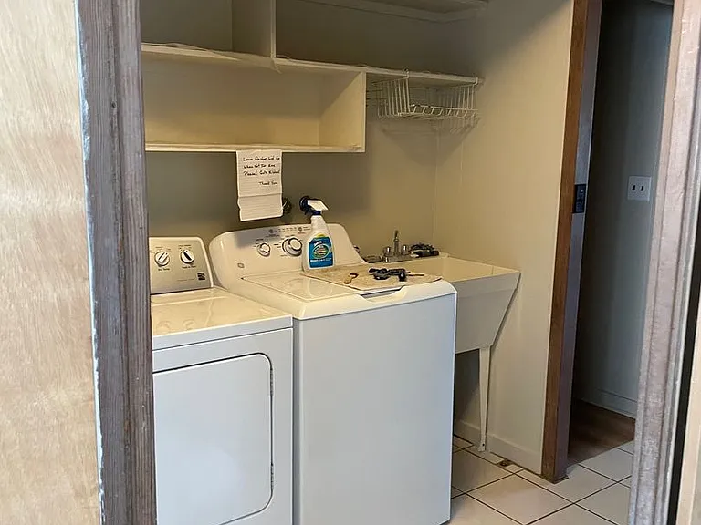 521 Ululani St — Photo 9