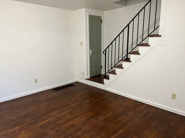 408 N Main St APT 3, Greensburg, PA 15601