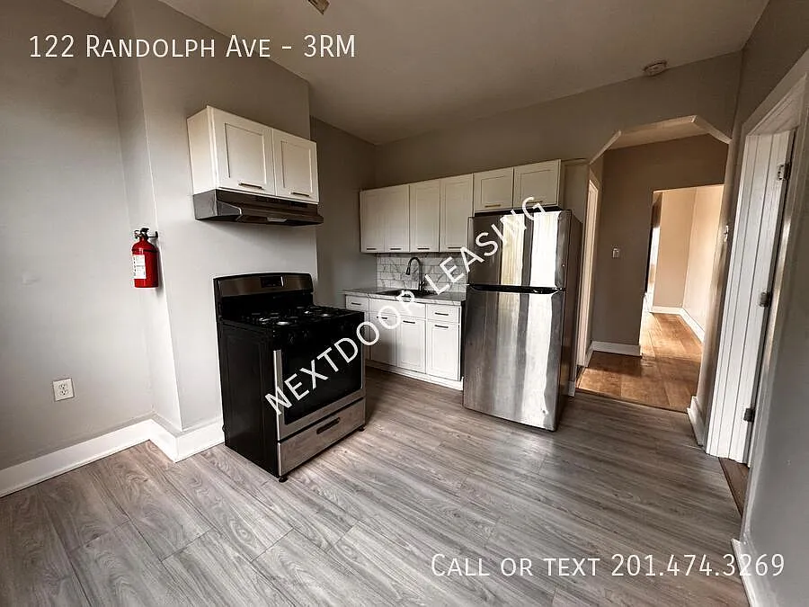 122 Randolph Ave #3