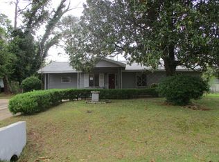 1513 Cora Jinks Ln, Albany, GA 31705