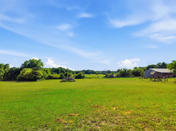 7250 Johnson Rd, Granbury, TX 76049