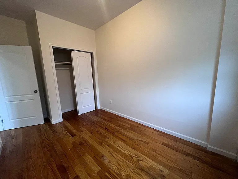 72 Buffalo Ave #3A — Photo 4