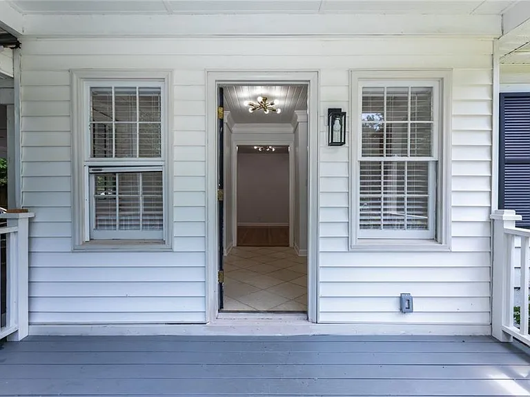 1311 Roxboro Dr — Photo 4