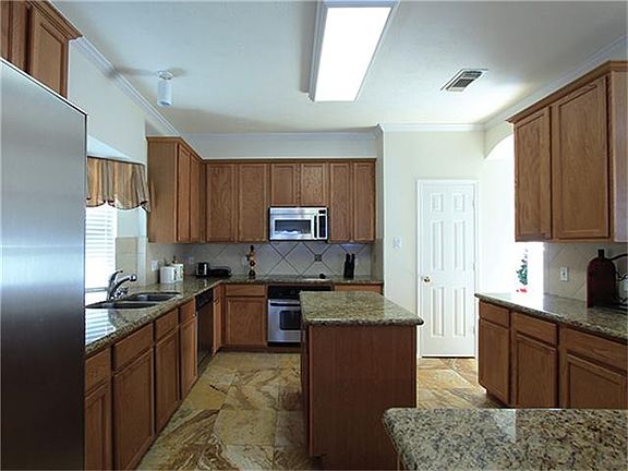 3rd image of 11311 Windy Creek Dr
