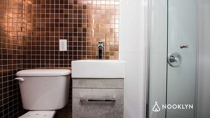 Rented by Nooklyn NYC LLC | media 27