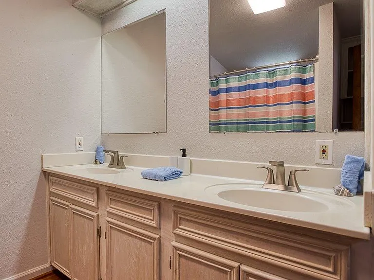 805 Ester Dr — Photo 5