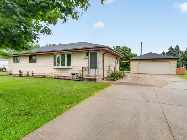 8916 S 84th STREET, Franklin, WI 53132