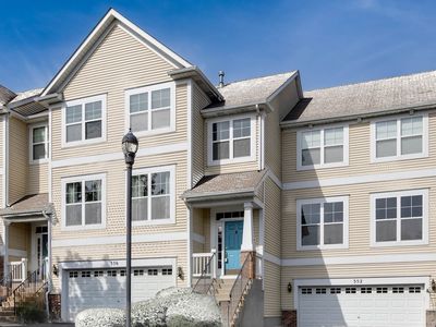 356 Hickory Ln, South Elgin, IL, 60177