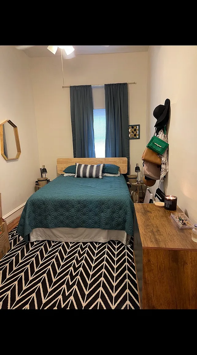1 bed, 400 sqft, $1,260 — Photo 4