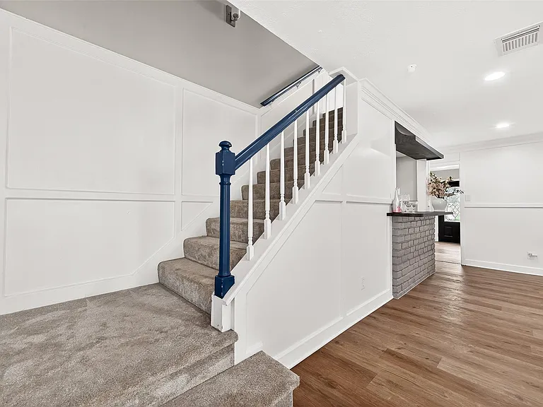 4230 Annawood Cir — Photo 12