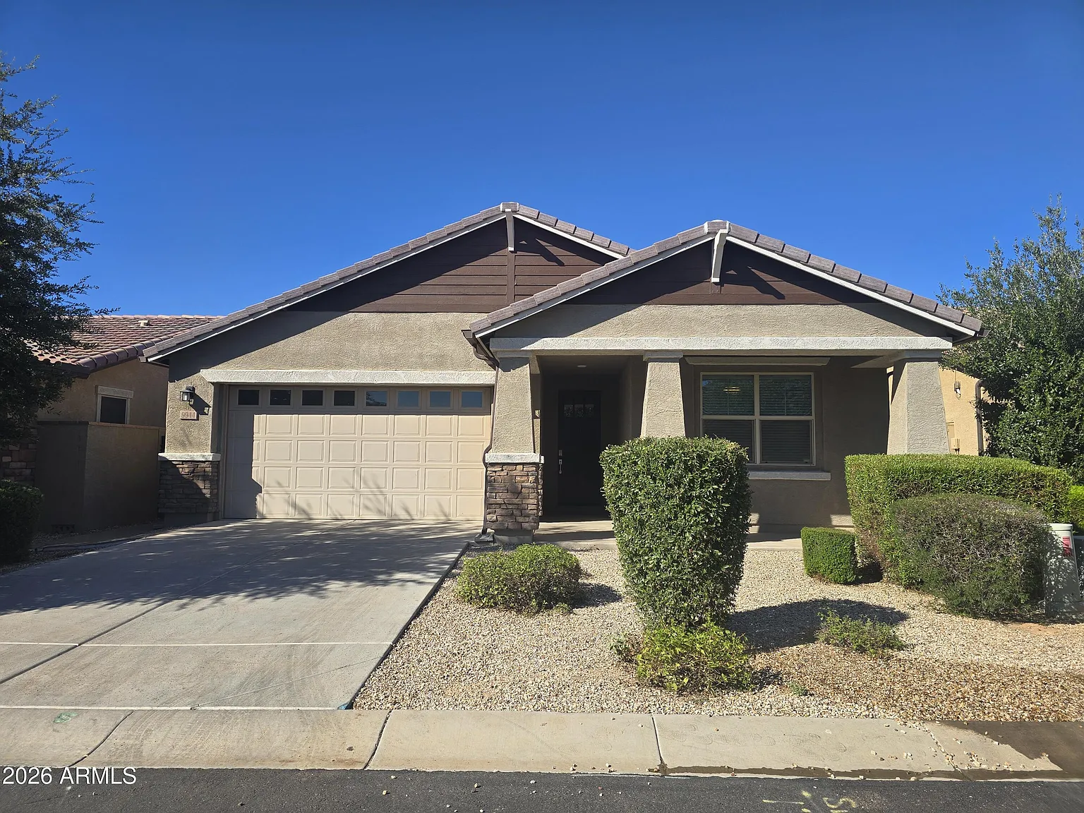3 bed, 3.0 bath, 2192 sqft, $2,595 — Photo 1