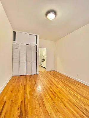 Rented by Waverly Realty Associates | media 2