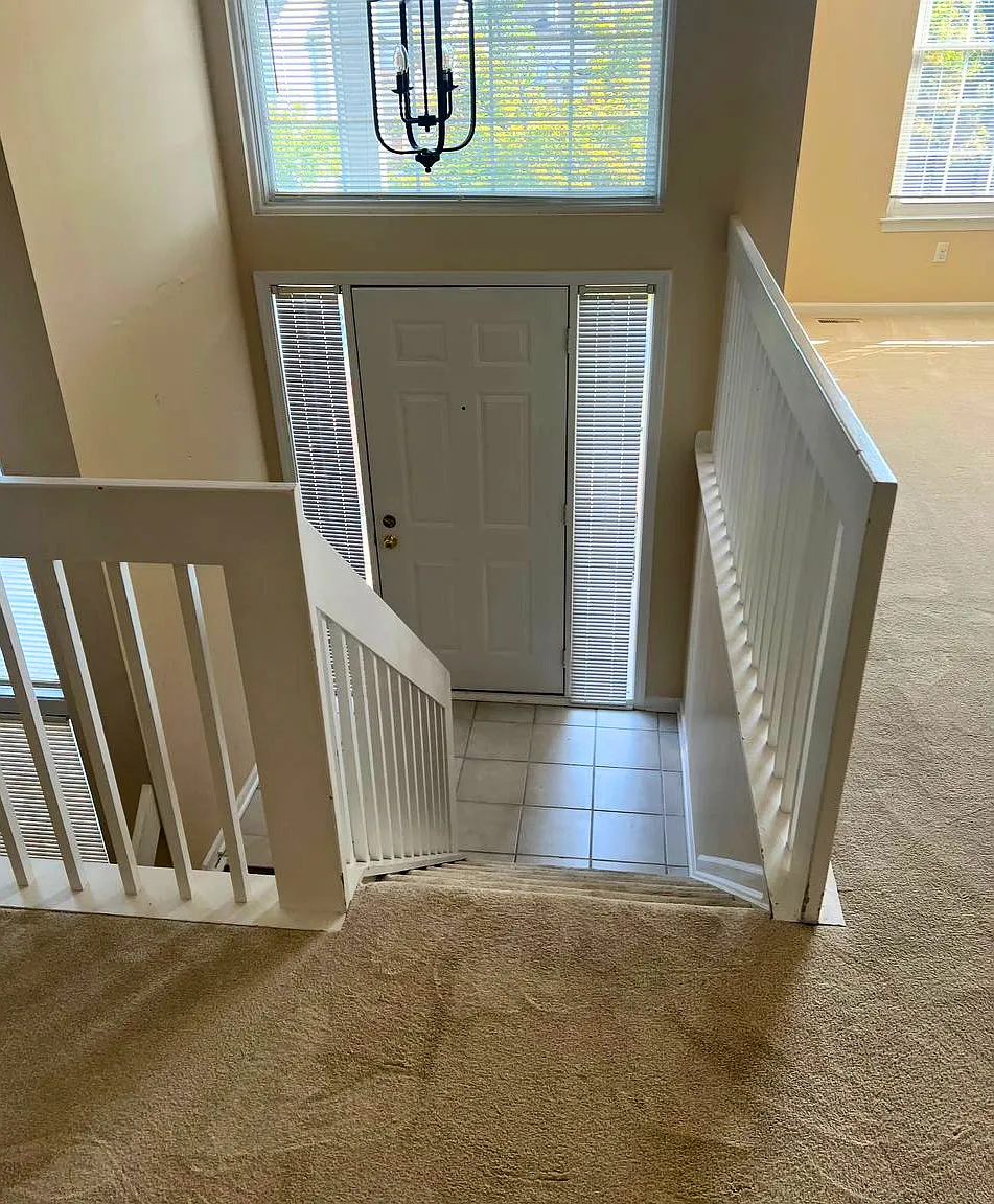 2 bed, 1900 sqft, $2,200 — Photo 2