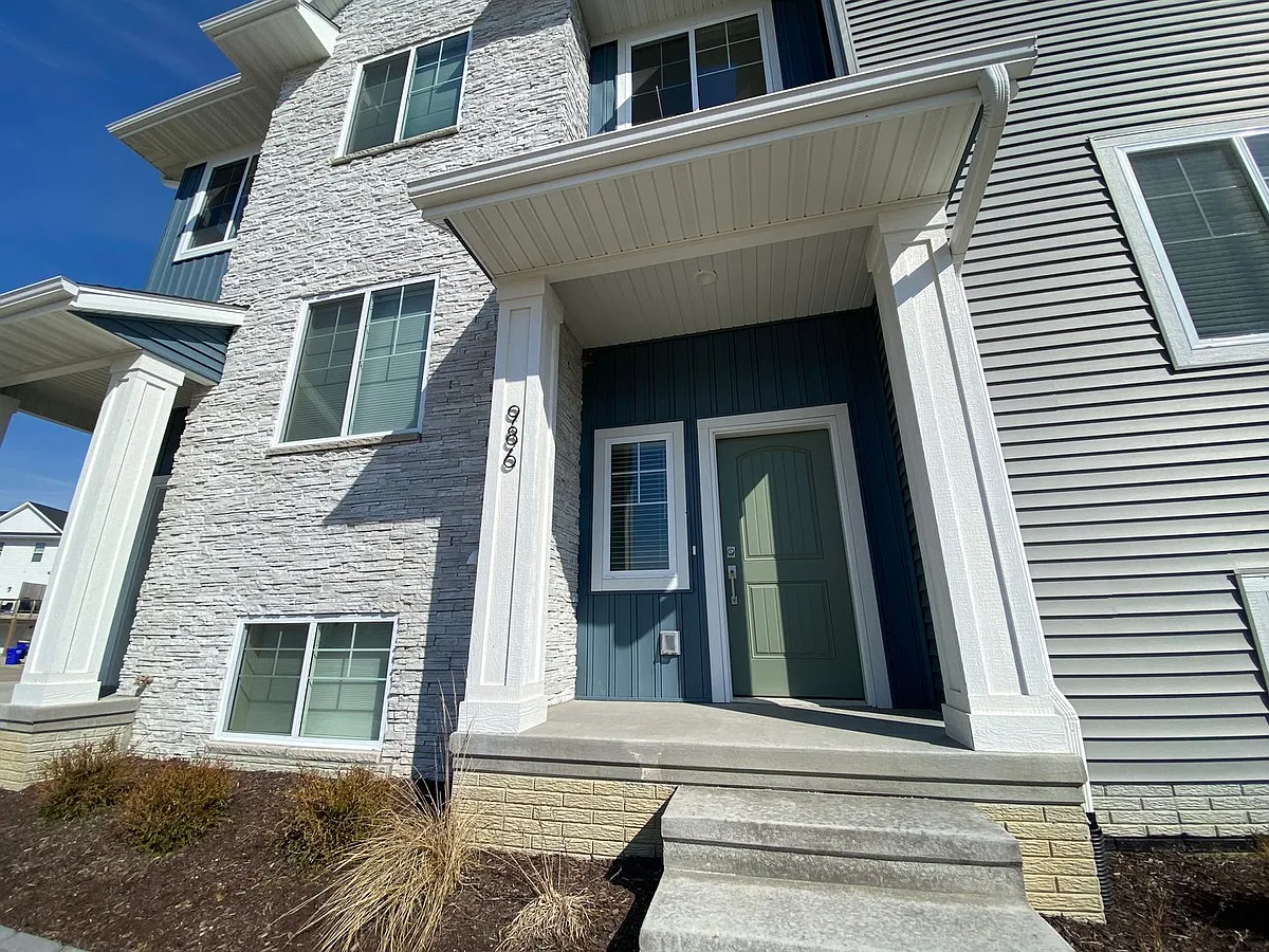 Building Photo - 986 Dubs Dr