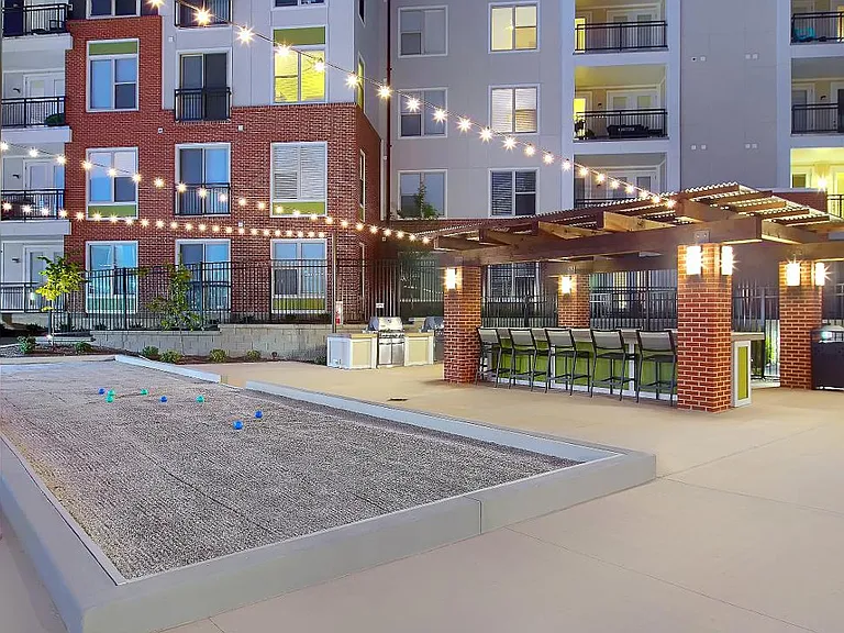 The Vue at Creve Coeur Apartments — Photo 13