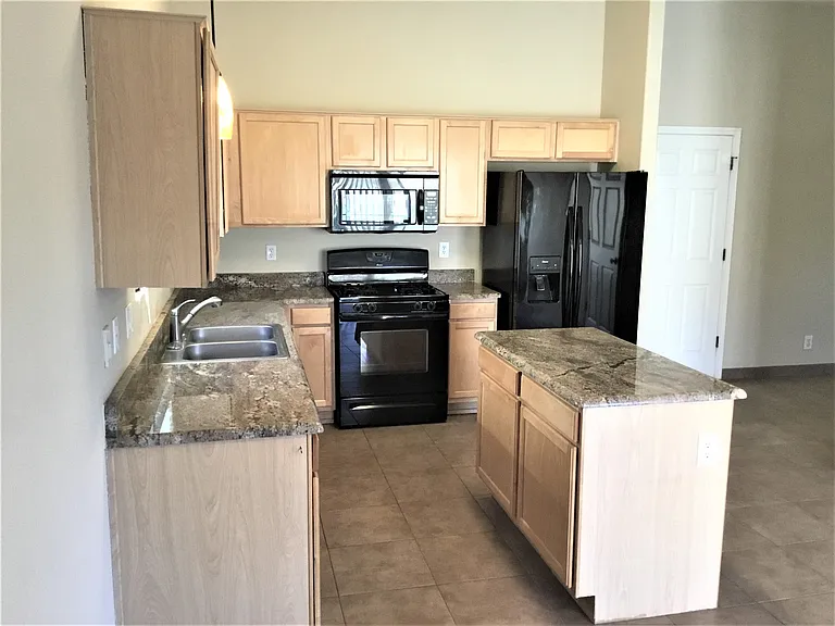 4910 Dolores Hidalgo Dr SE — Photo 2