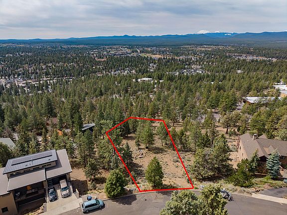 3rd image of 1945 NW Sun Ray Ct