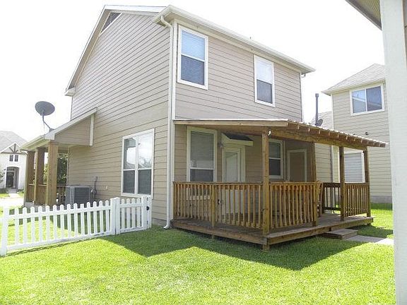 3rd image of 260 Newberry Trl